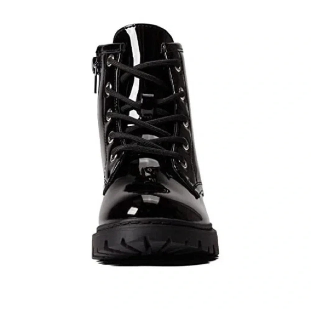 Steve Madden • JRockk Boots Kids Black Patent Round Toe Boots